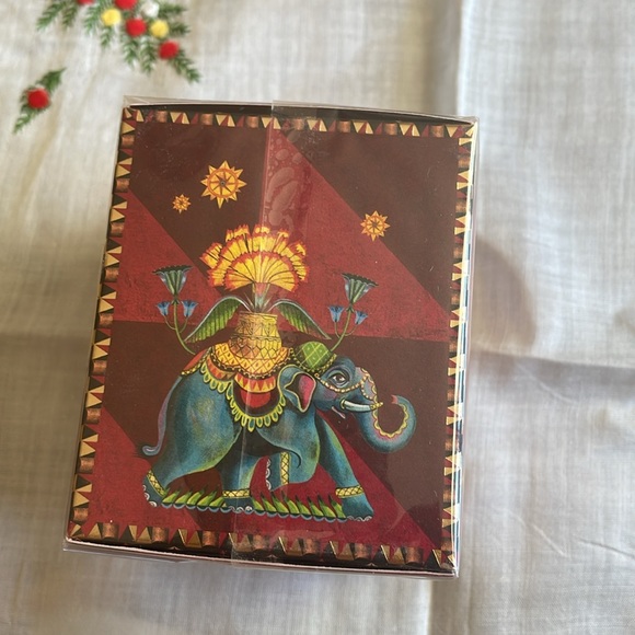 Diptyque Lucky Flowers Flora Fortuna Small Holiday Candle 2.4 oz New Sealed Box - Picture 6 of 9